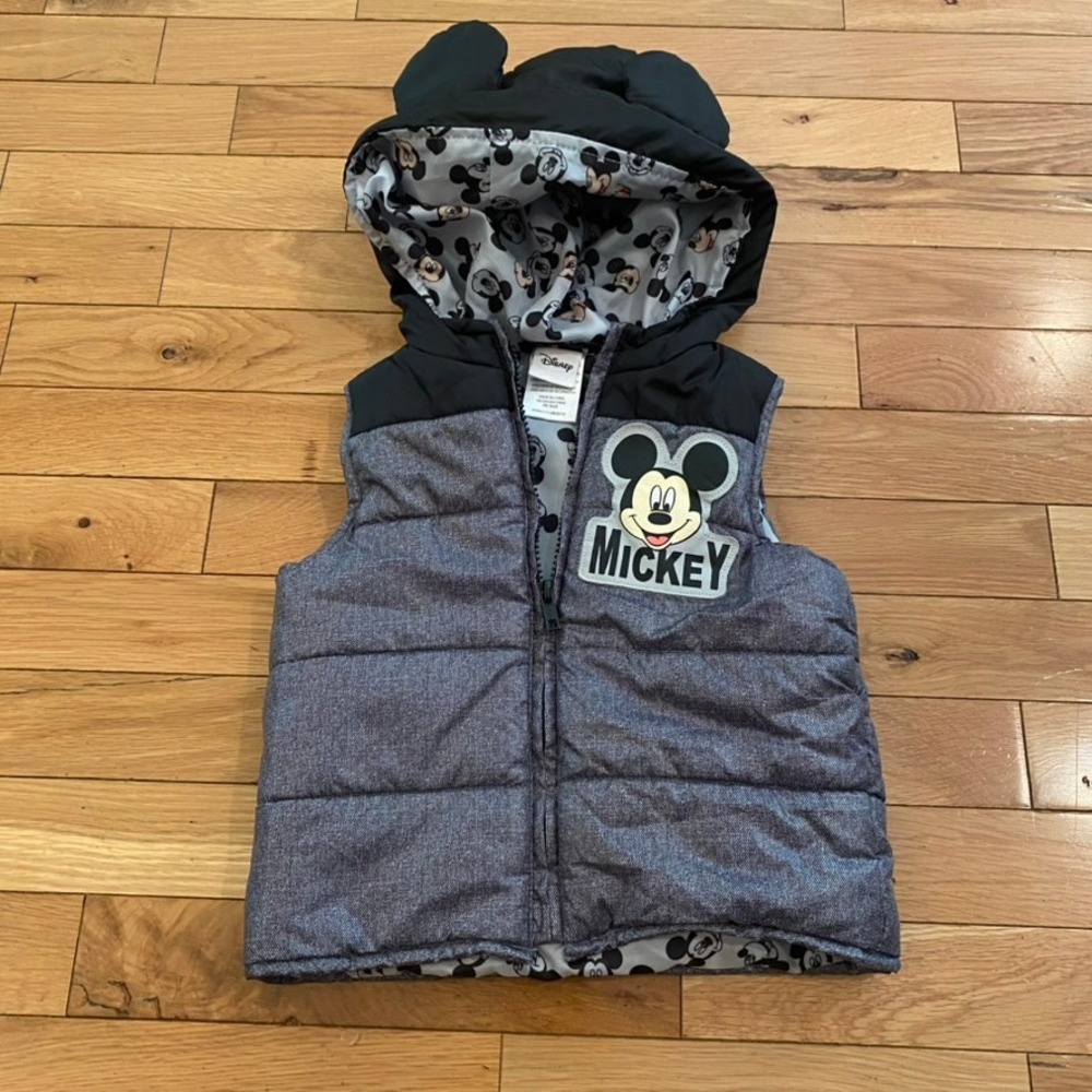 Disney Mickey Mouse Hooded Puffer Vest Toddler Boys 2T Gray Black 3D Ears Zip Up